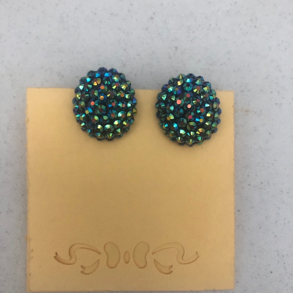 Vintage clip earrings